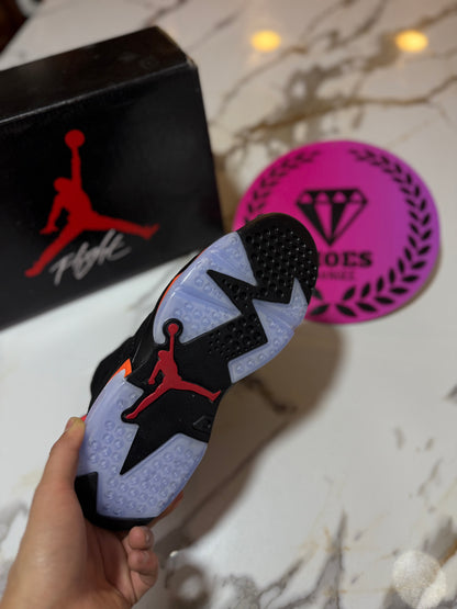 JORDAN RETRO 6