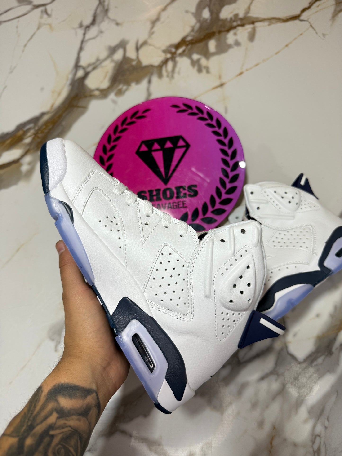 JORDAN RETRO 6