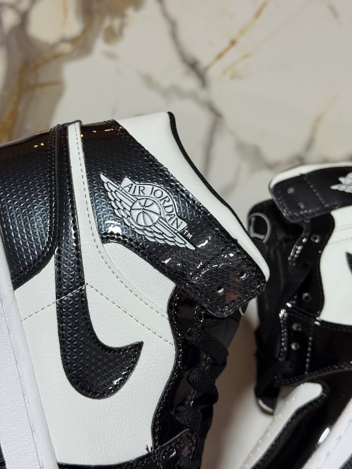 JORDAN RETRO 1