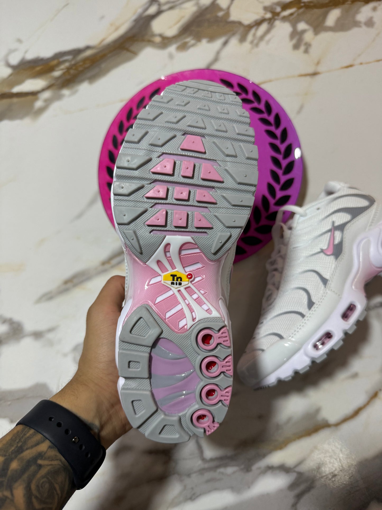 NIKE AIR MAX TN