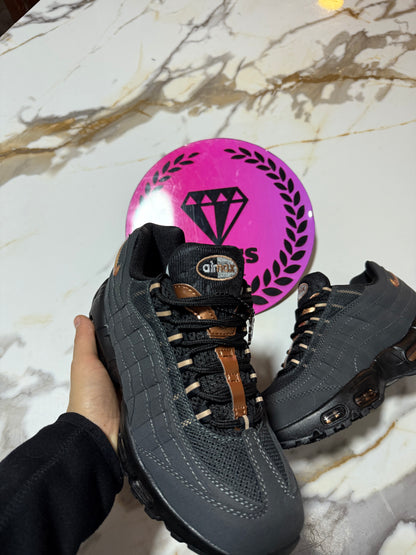 NIKE AIR MAX 95