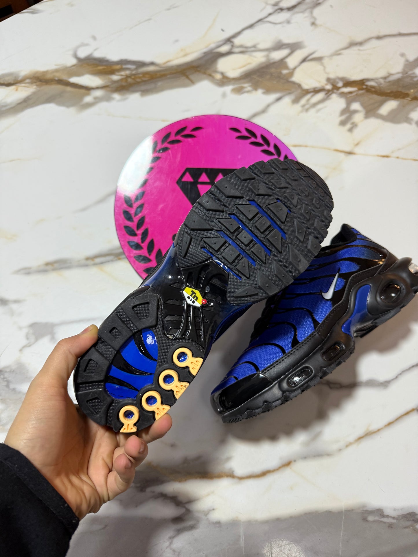 NIKE AIR MAX TN