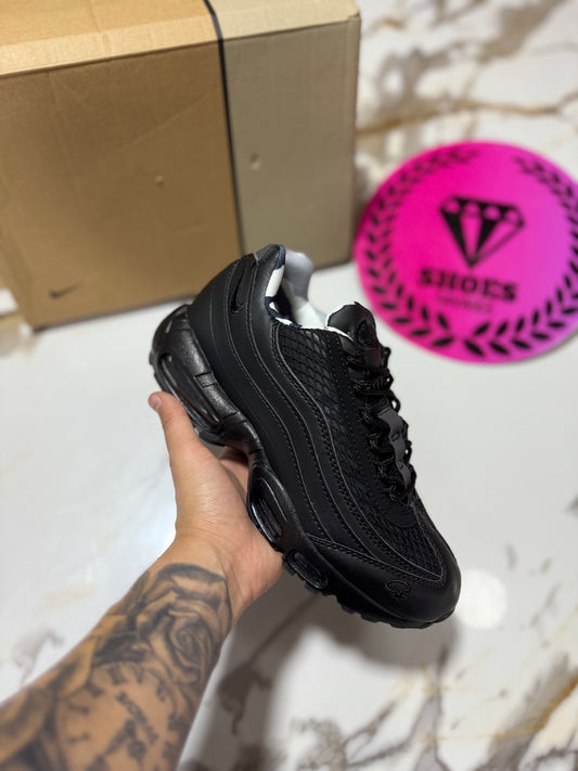 NIKE AIR MAX 95 x CORTEIZ