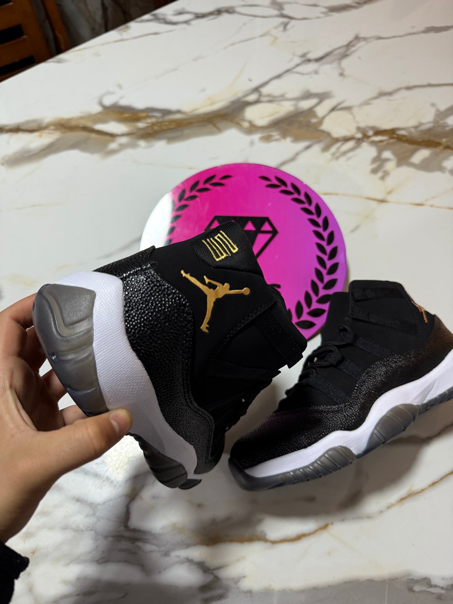 JORDAN RETRO 11