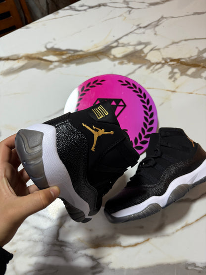 JORDAN RETRO 11