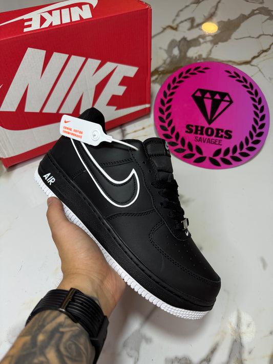 NIKE AIR FORCE ONE