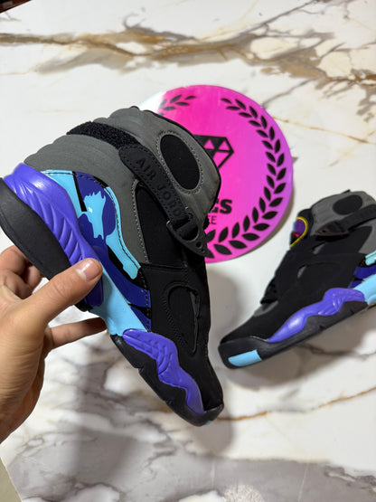 JORDAN RETRO 8