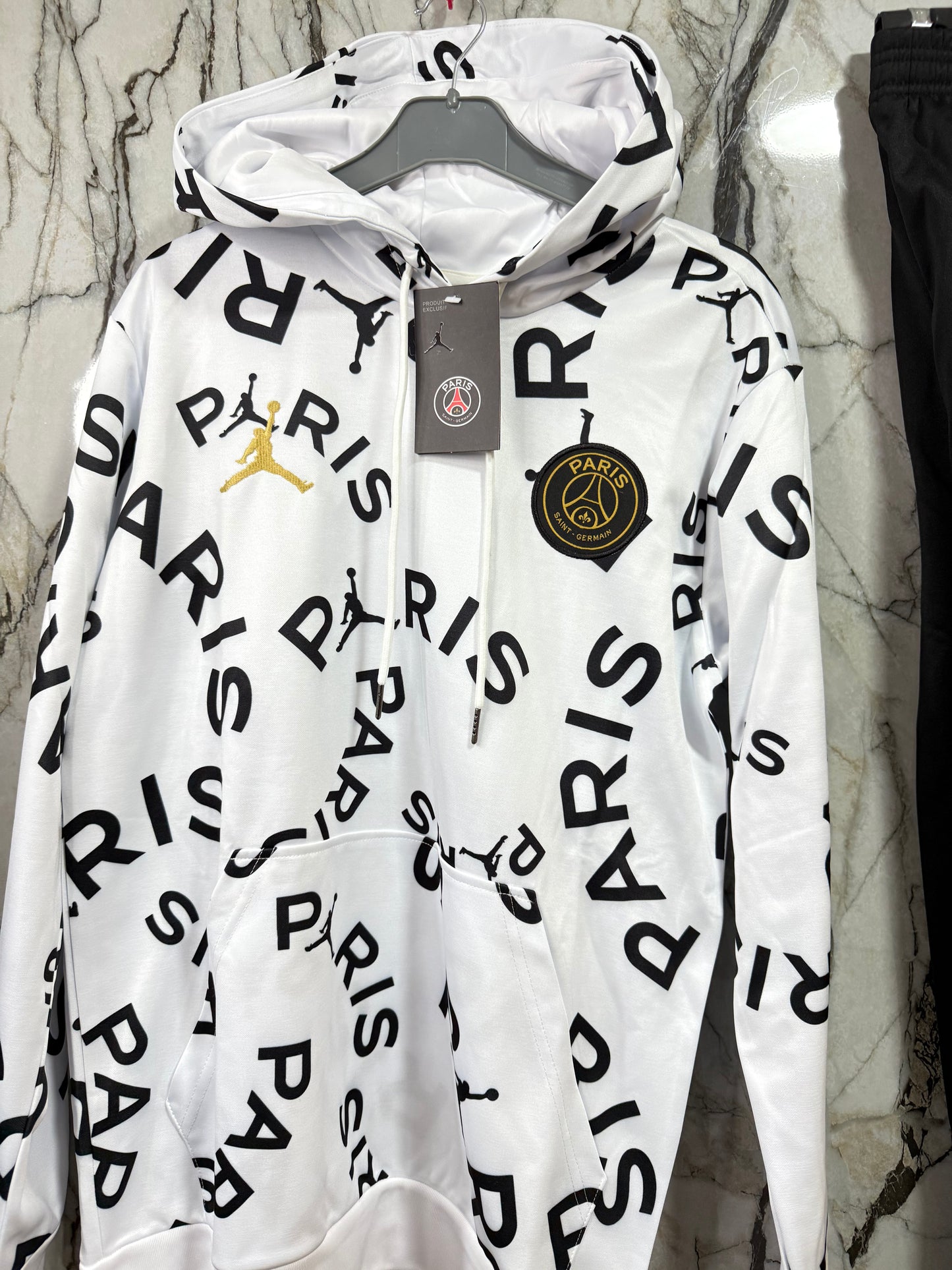 BUZO PARIS