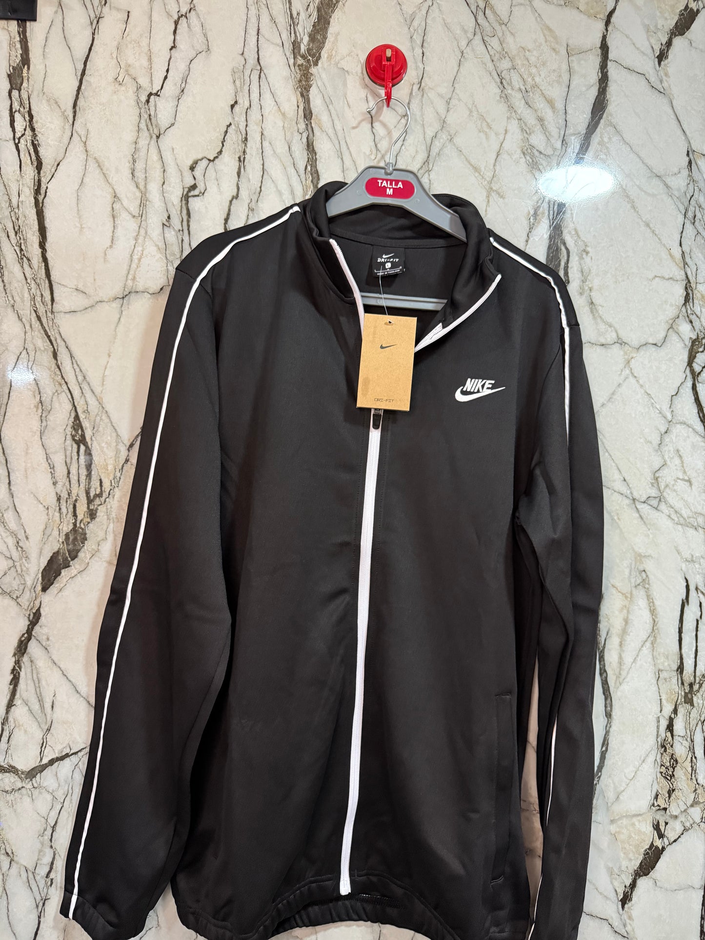 BUZO NIKE