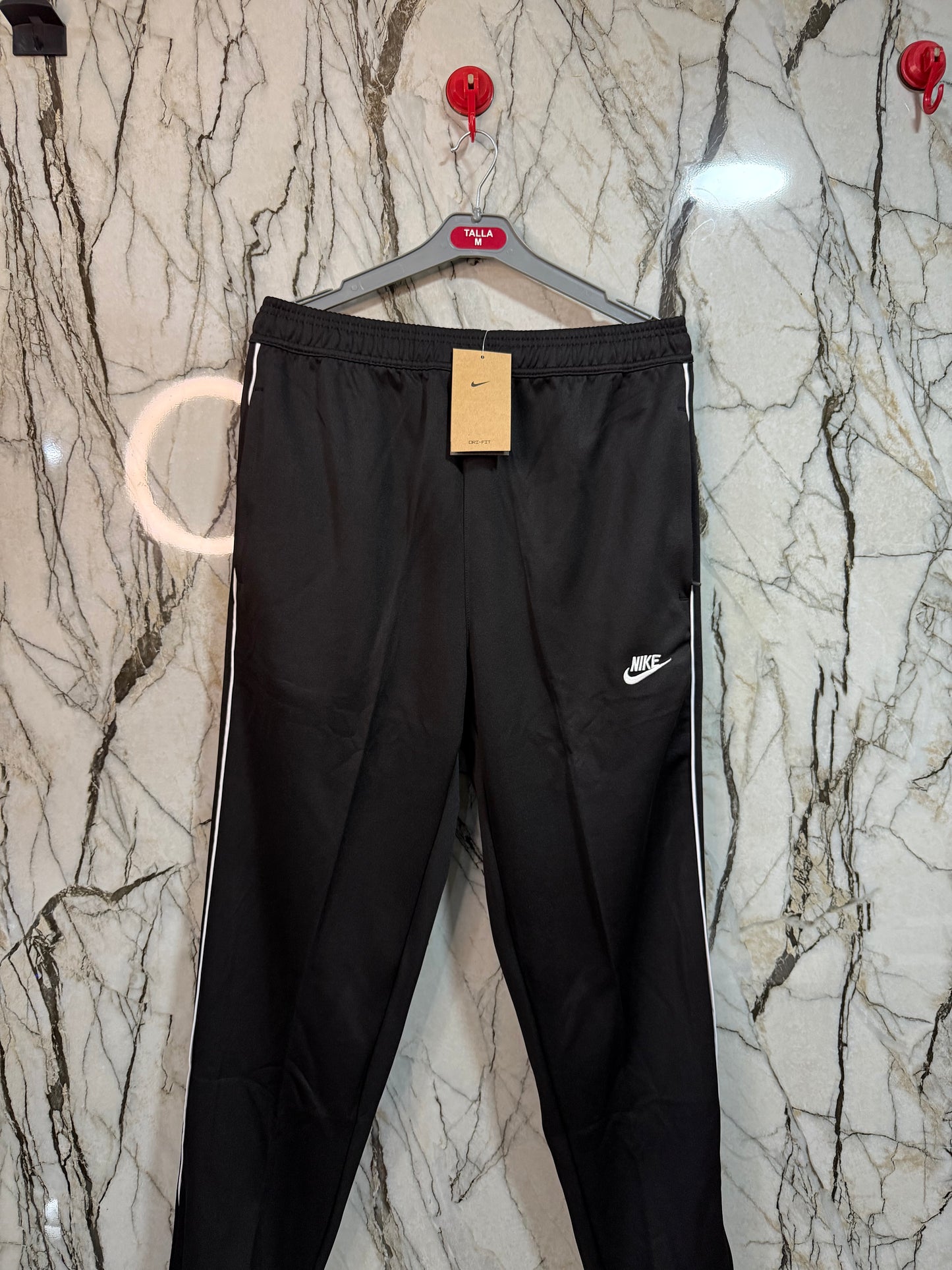 BUZO NIKE