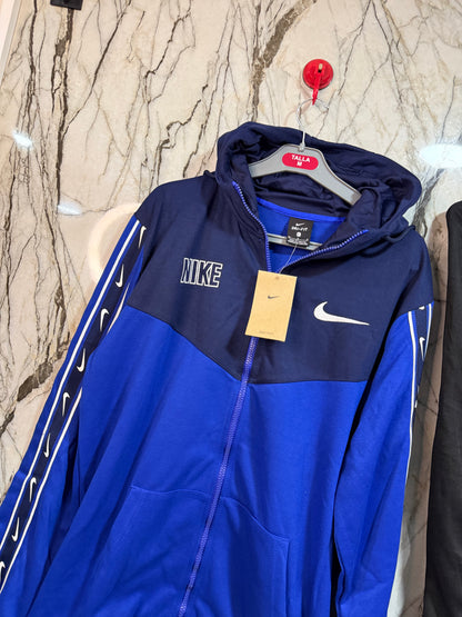 BUZO NIKE