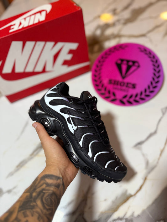 NIKE TN