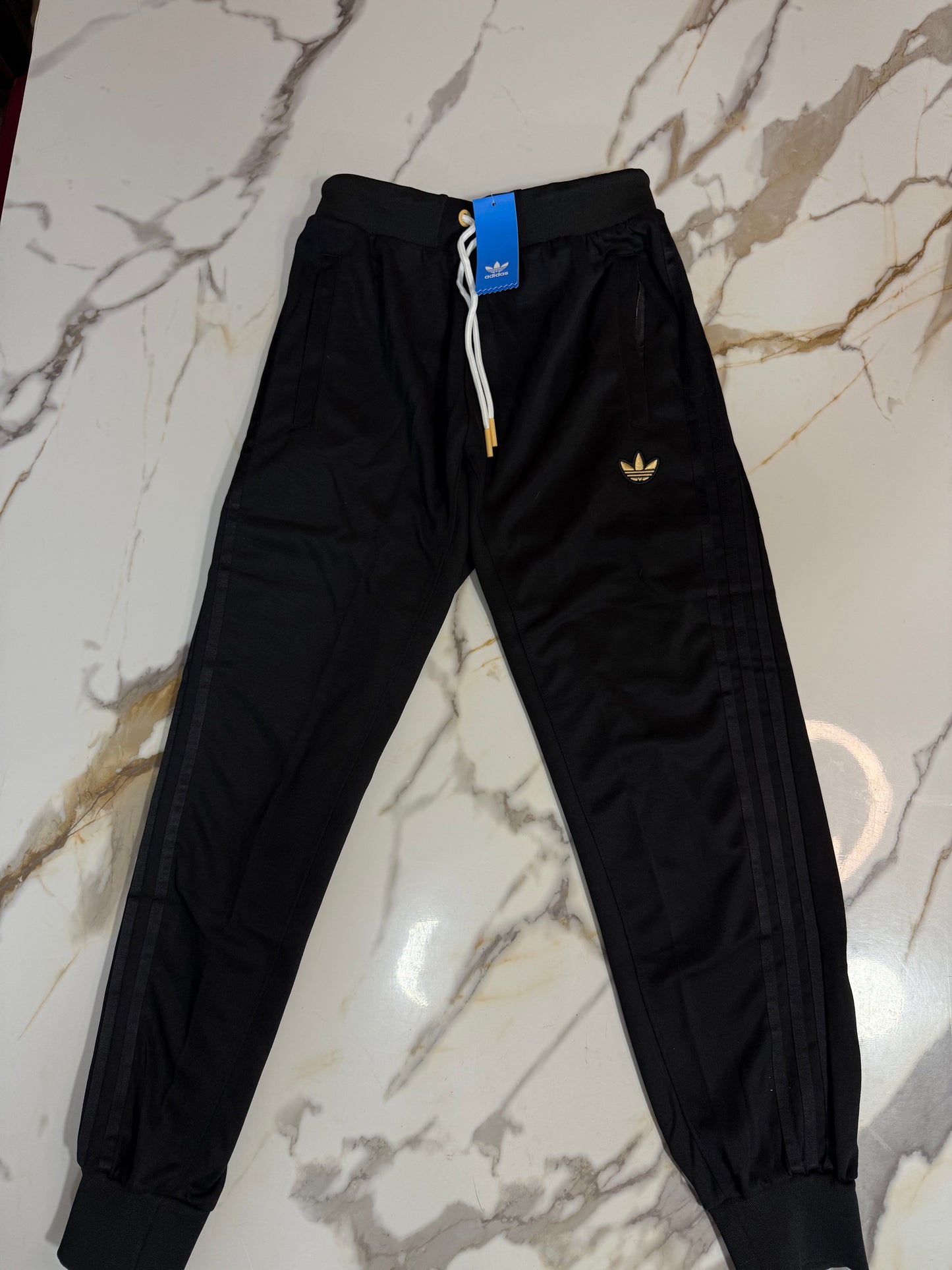 BUZO ADIDAS