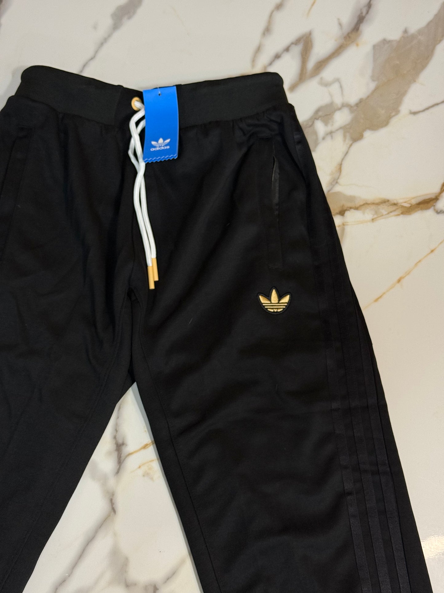 BUZO ADIDAS