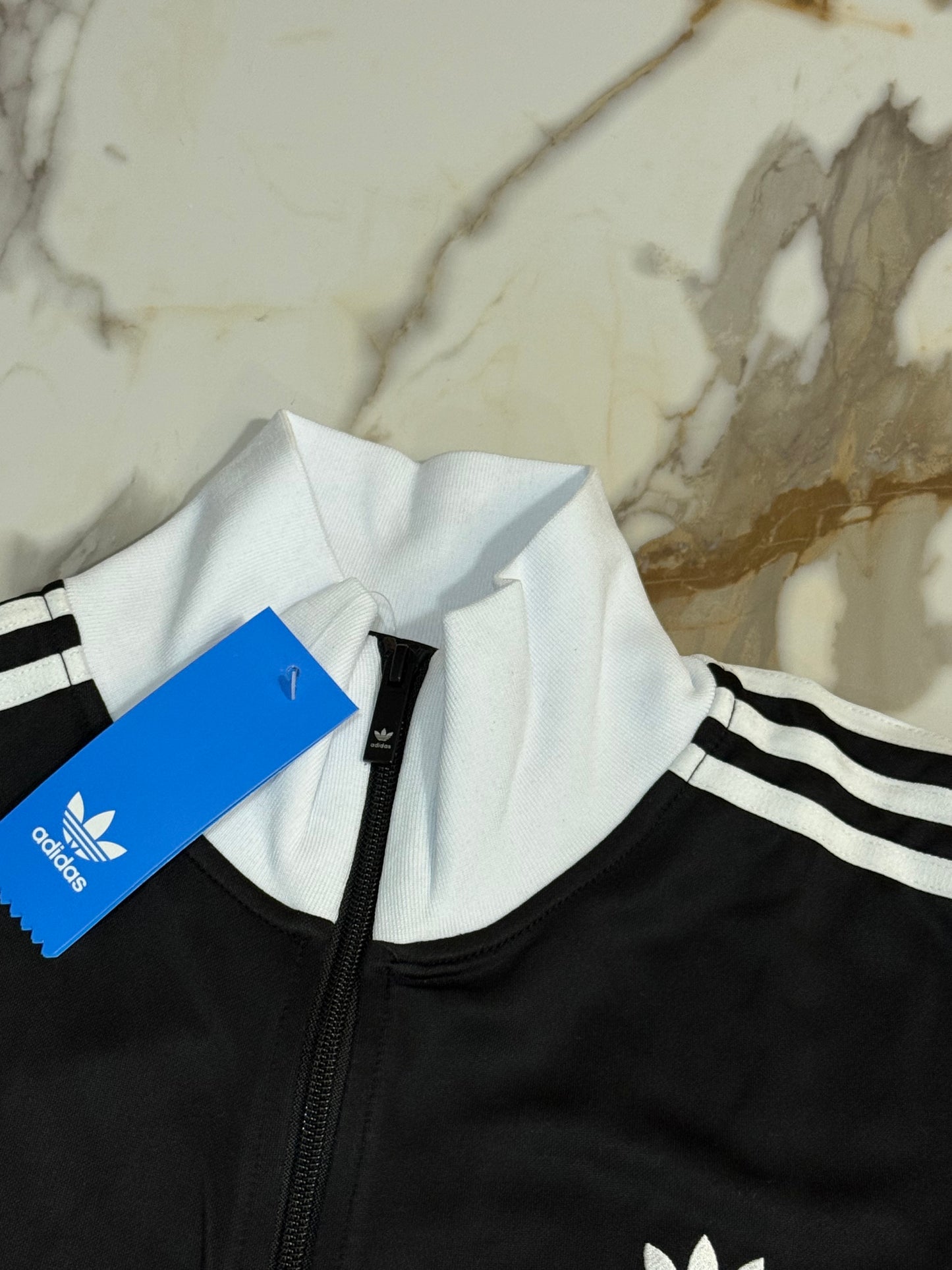 BUZO ADIDAS