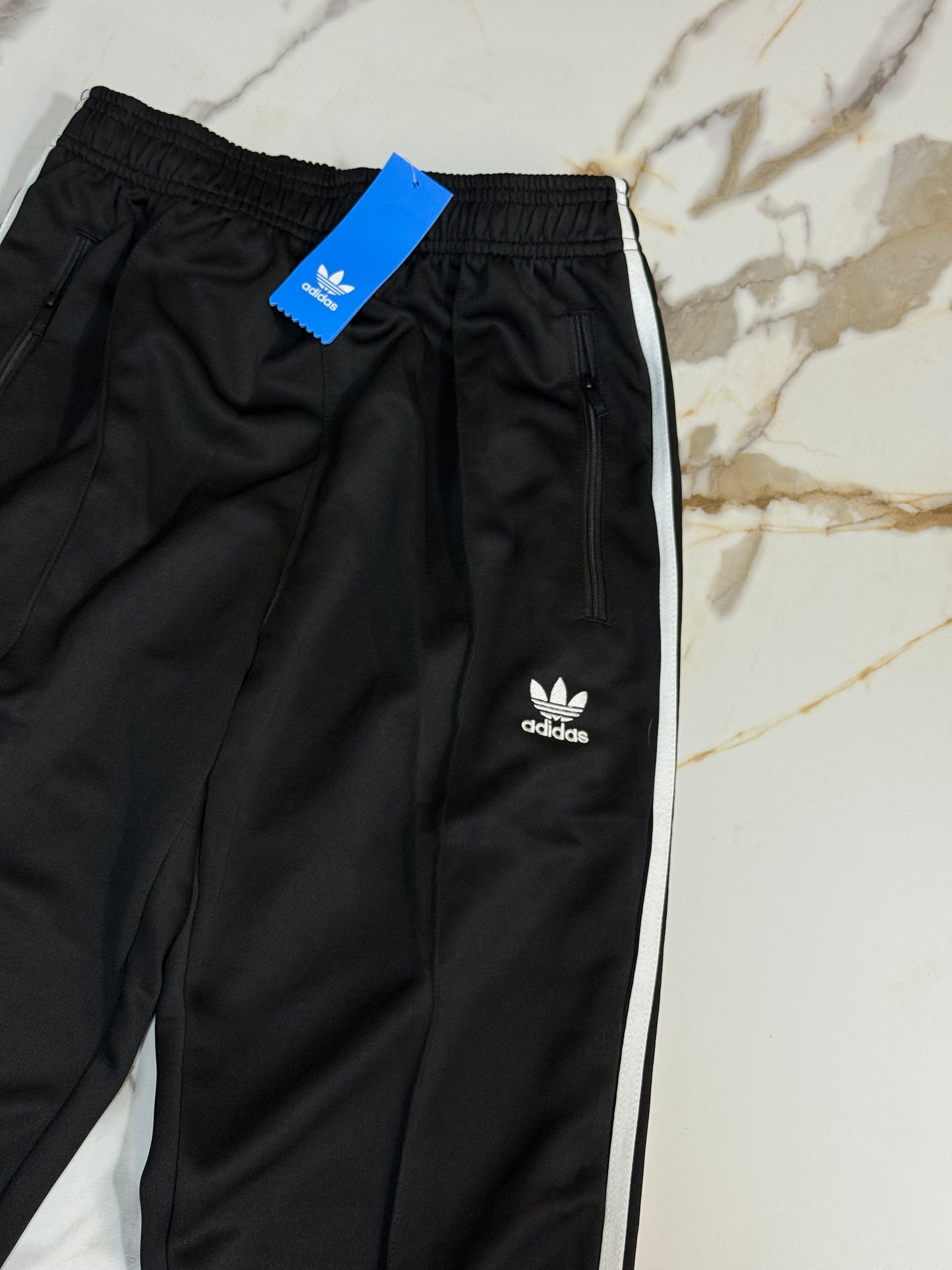BUZO ADIDAS