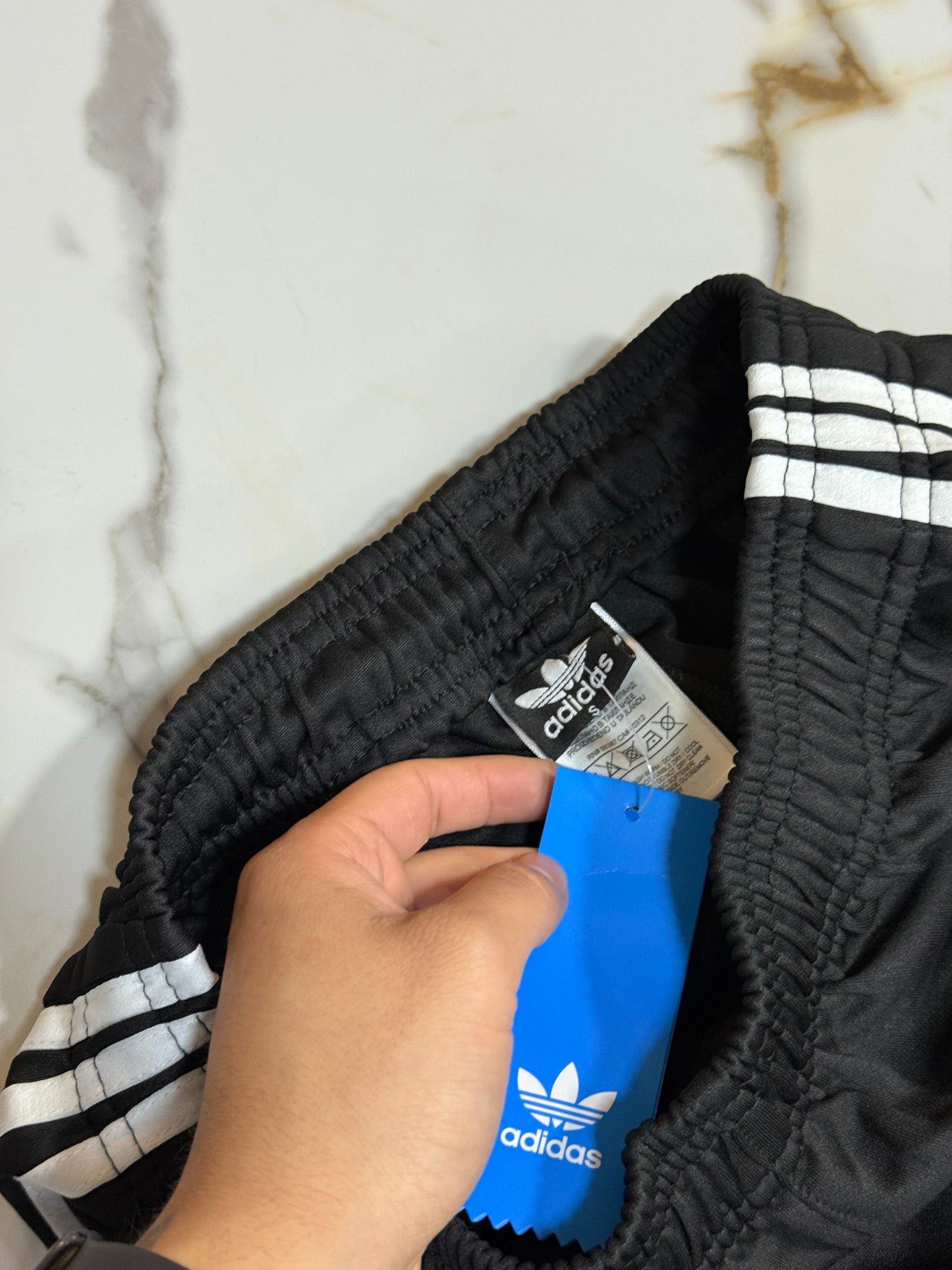 BUZO ADIDAS