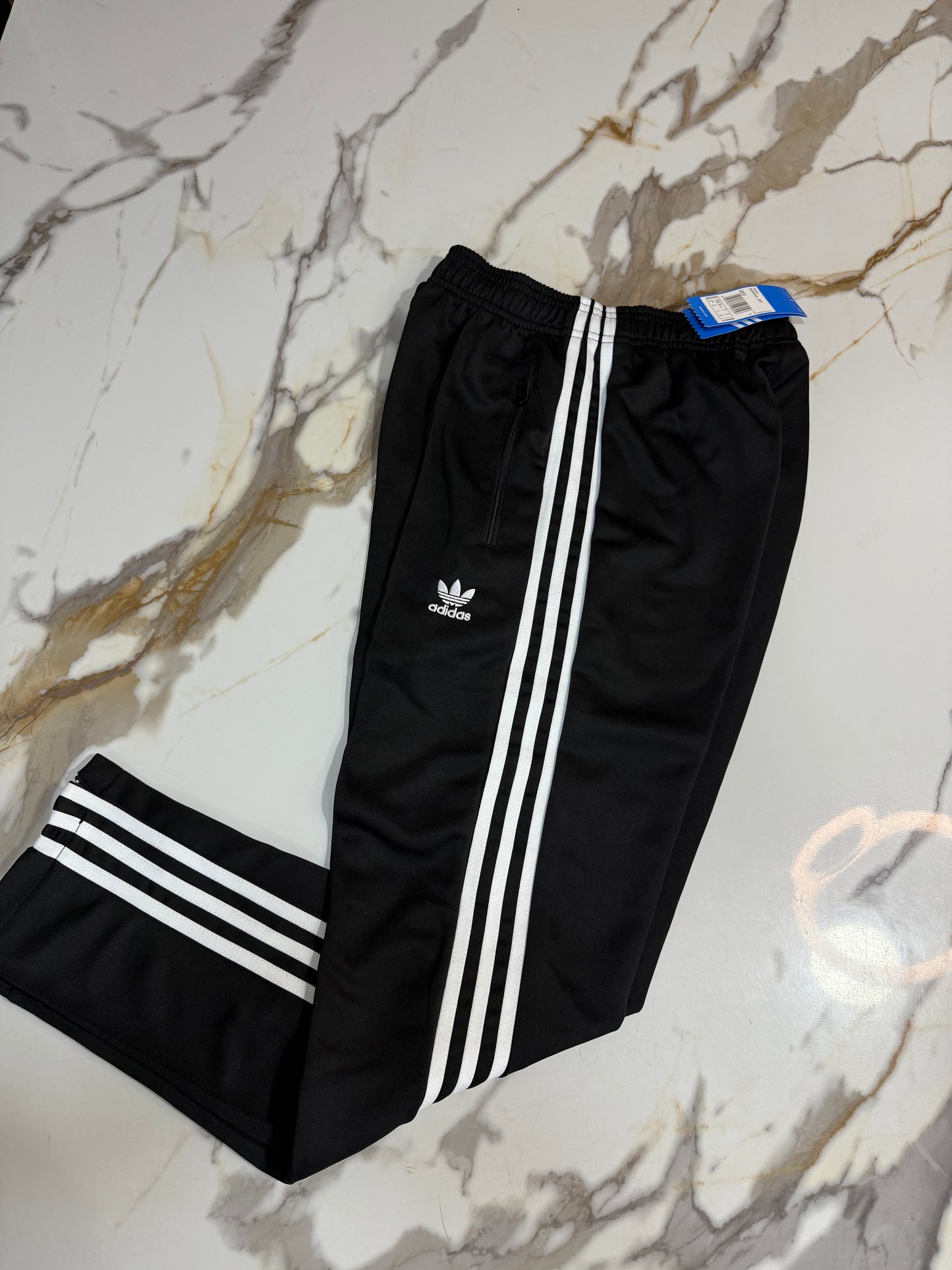 BUZO ADIDAS