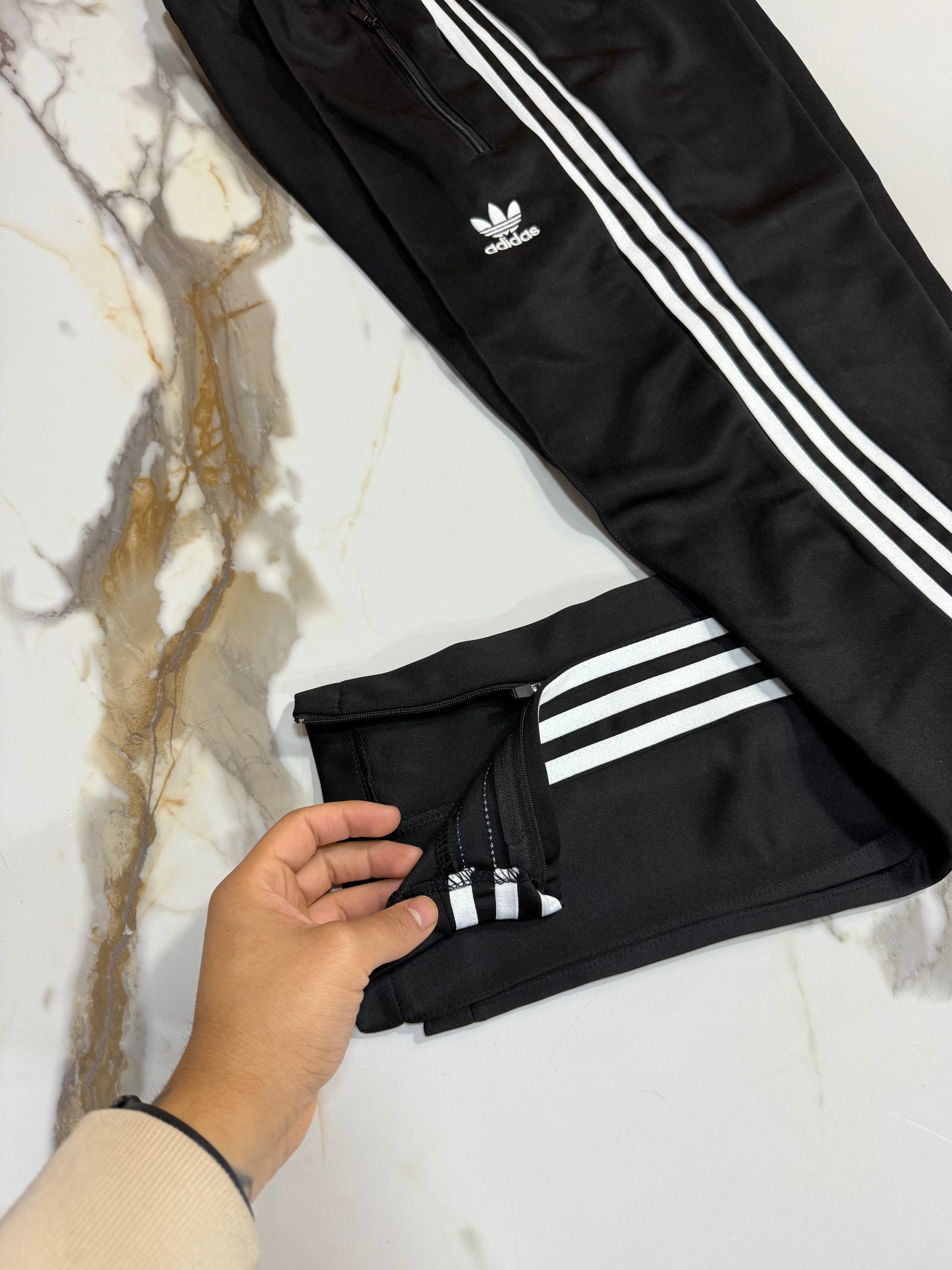 BUZO ADIDAS
