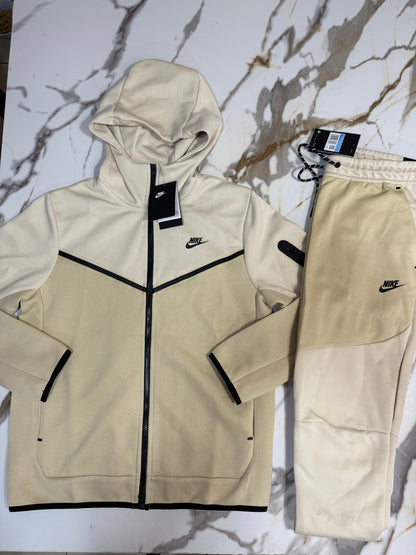 BUZO NIKE TECH