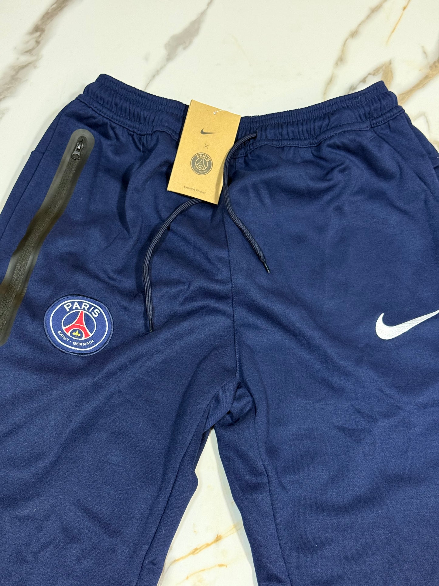 BUZO PARIS