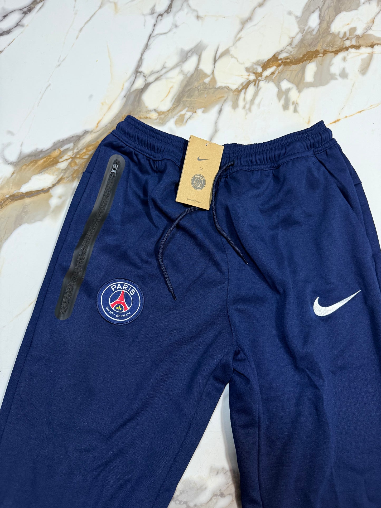 BUZO PARIS