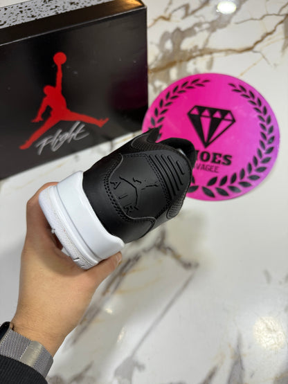 JORDAN RETRO 3
