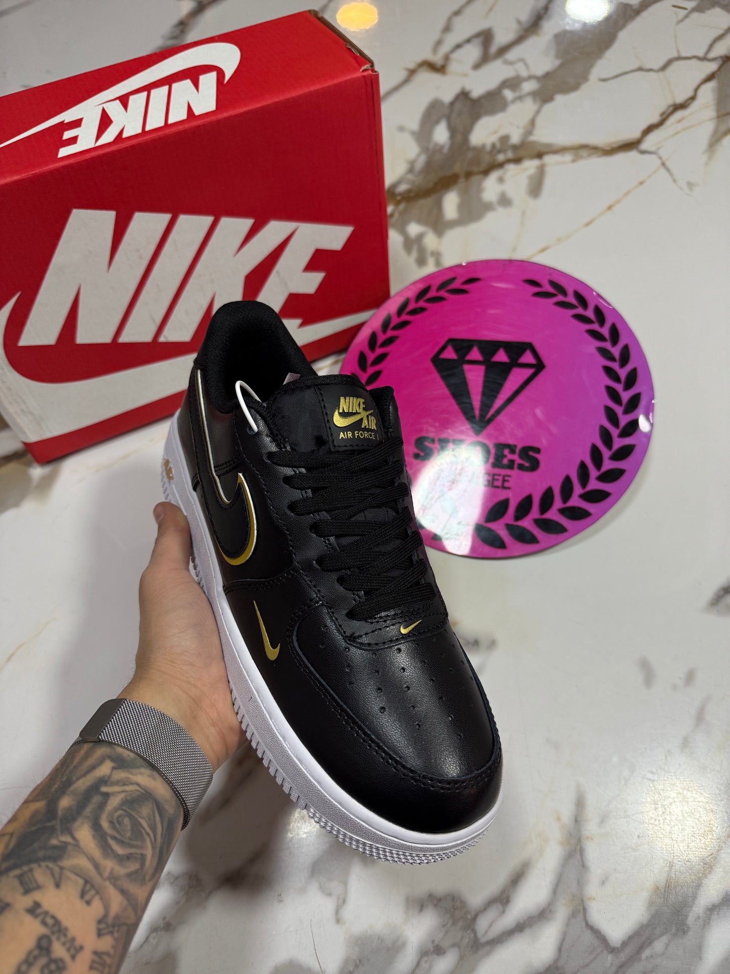 NIKE AIR FORCE ONE