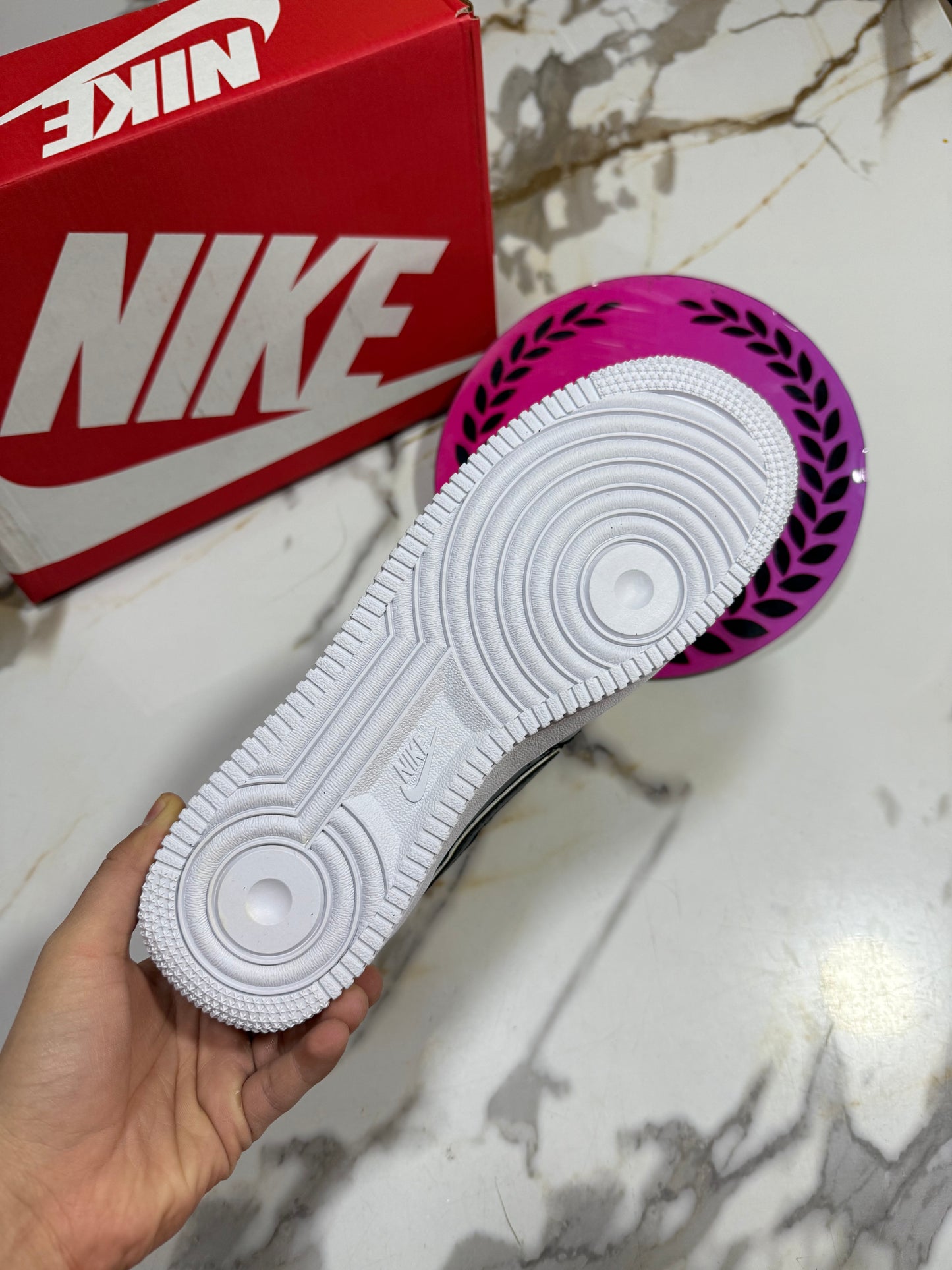 NIKE AIR FORCE ONE