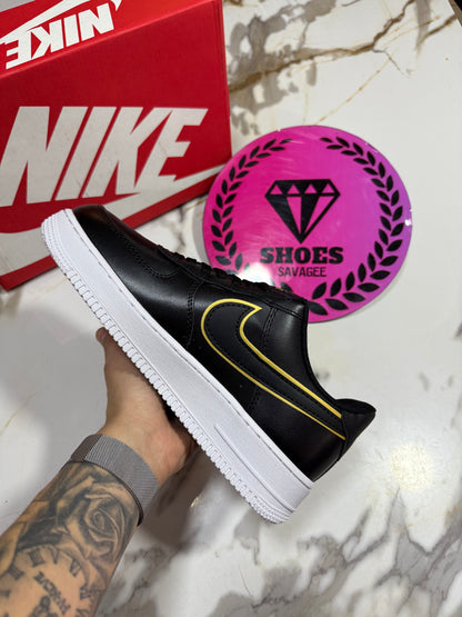 NIKE AIR FORCE ONE