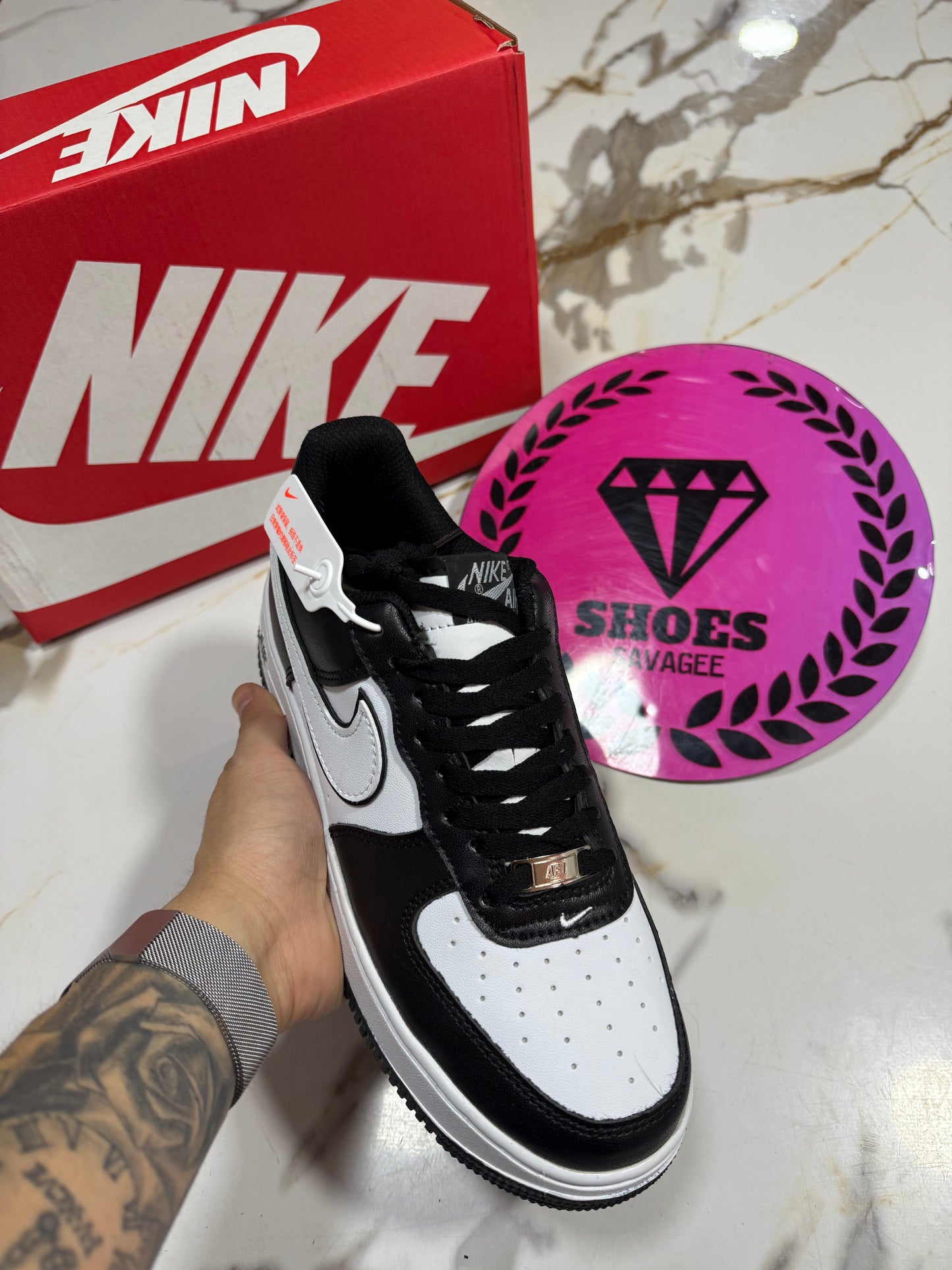NIKE AIR FORCE ONE