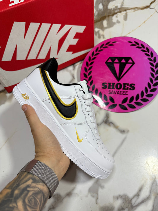 NIKE AIR FORCE ONE