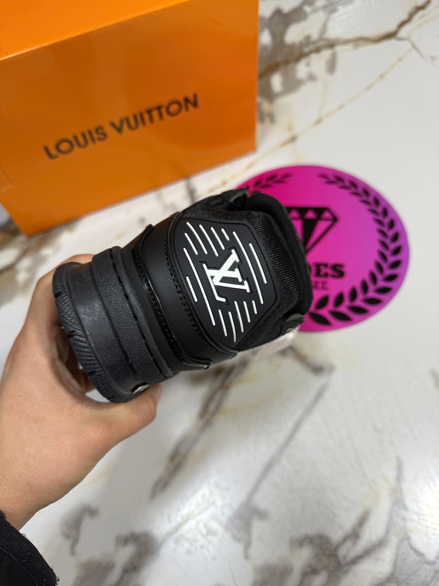 LOUIS VUITTON
