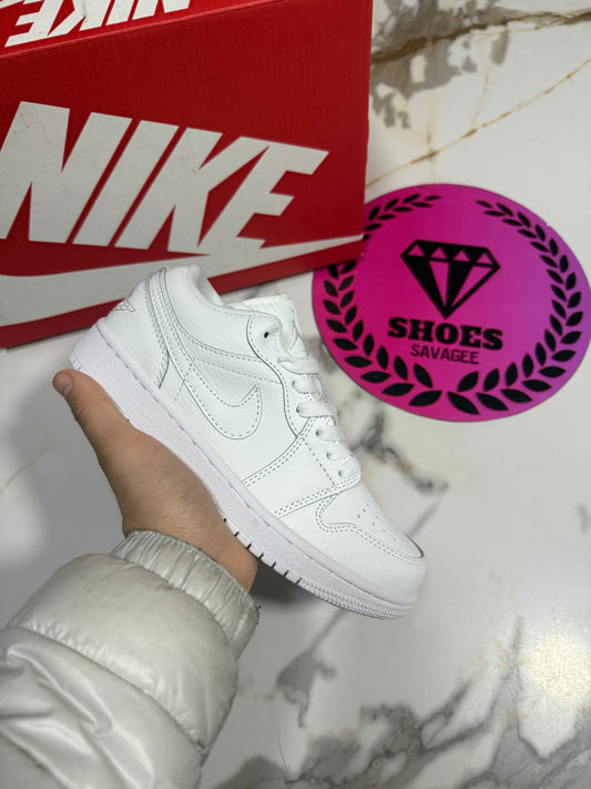 JORDAN RETRO 1 LOW