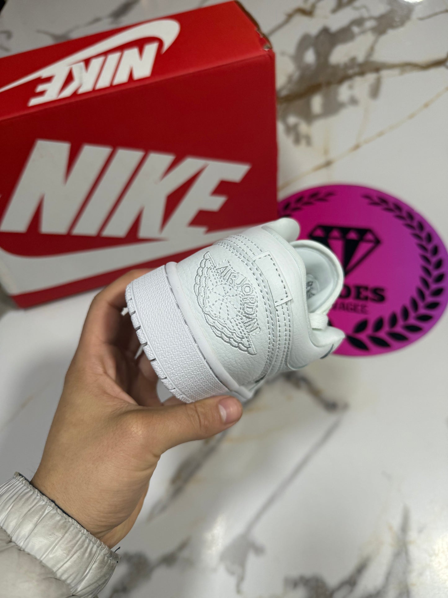 JORDAN RETRO 1 LOW