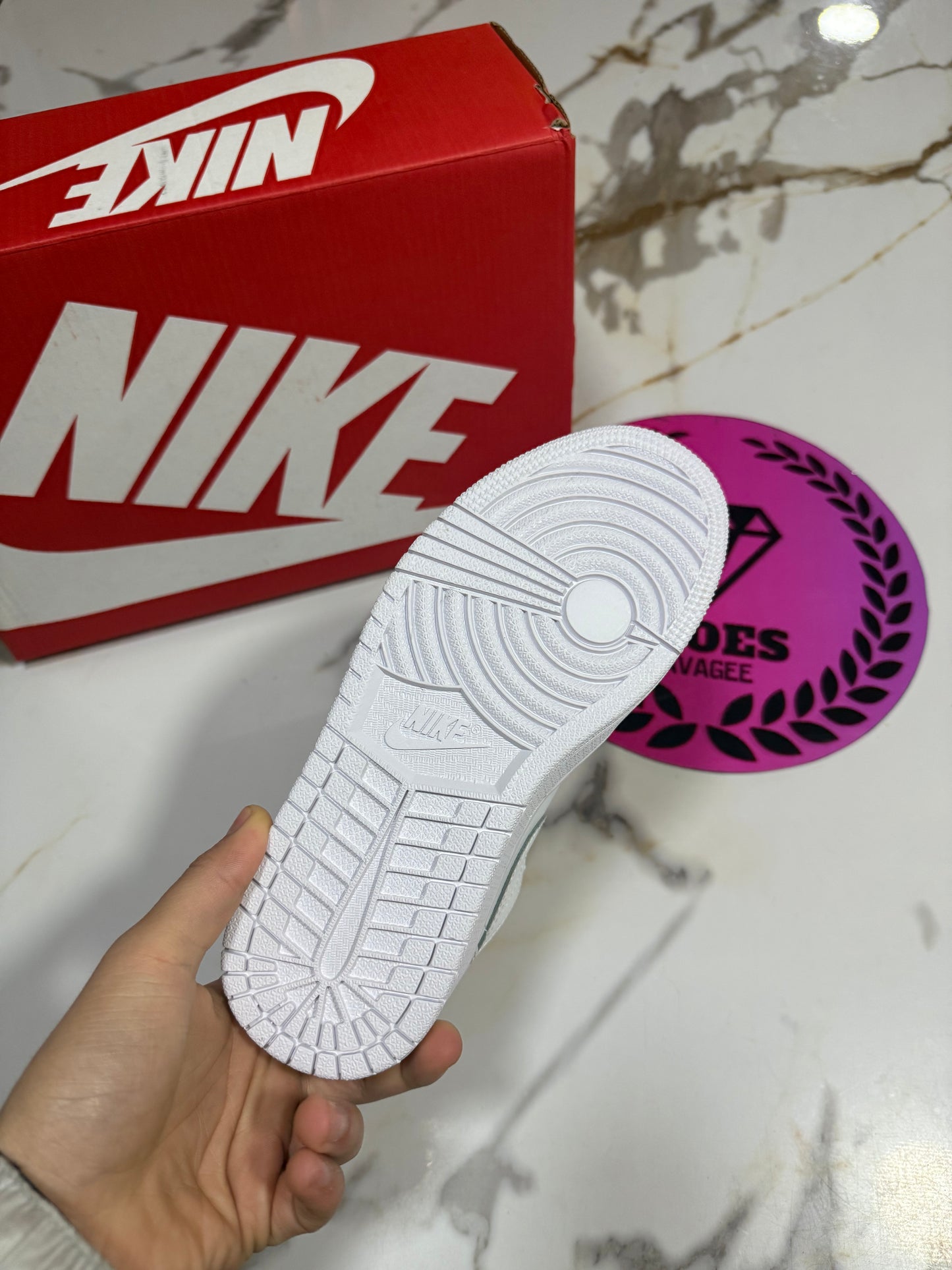JORDAN RETRO 1 LOW