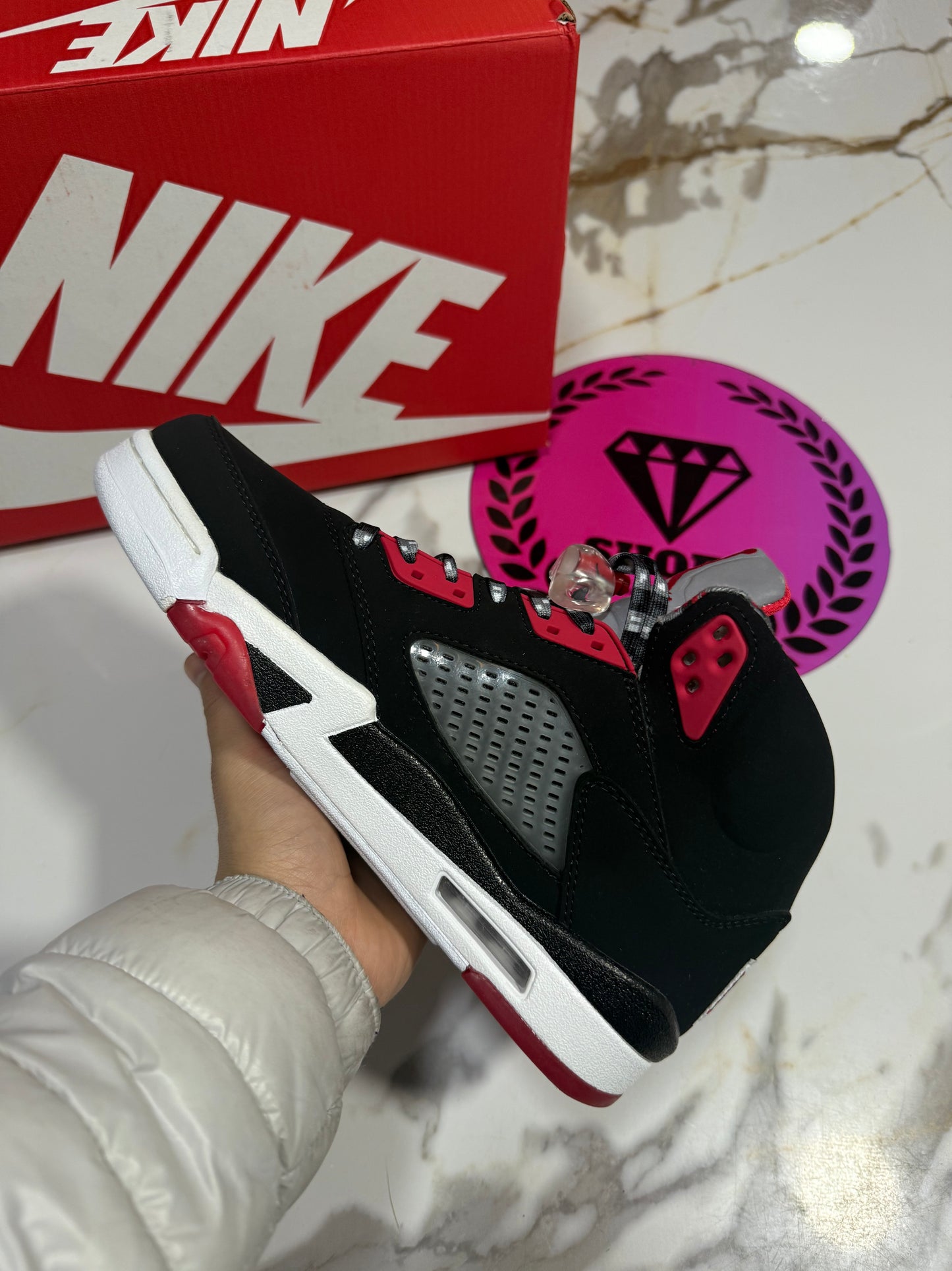 JORDAN RETRO 5