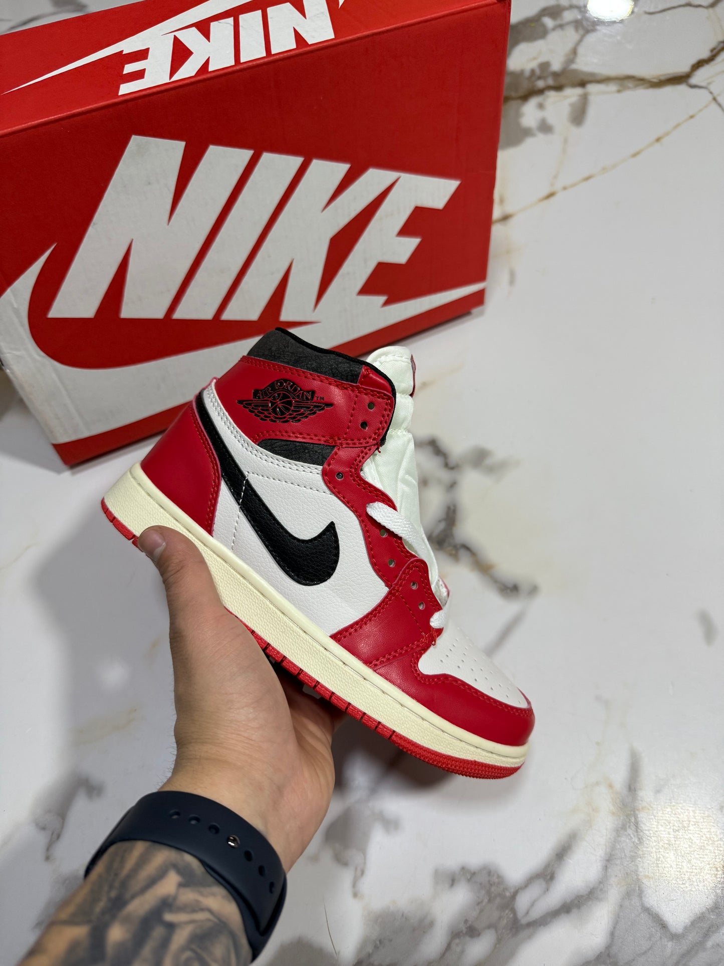 JORDAN RETRO 1 HIGH