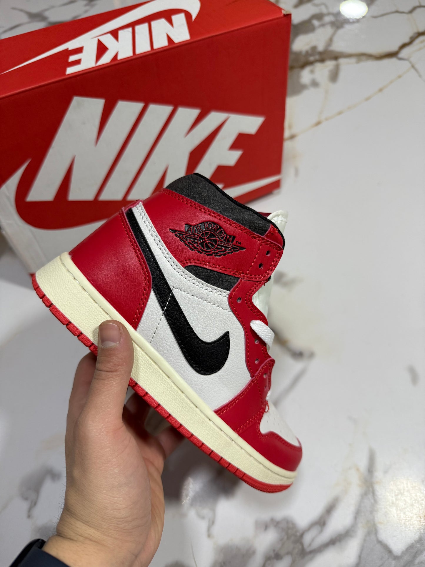 JORDAN RETRO 1 HIGH