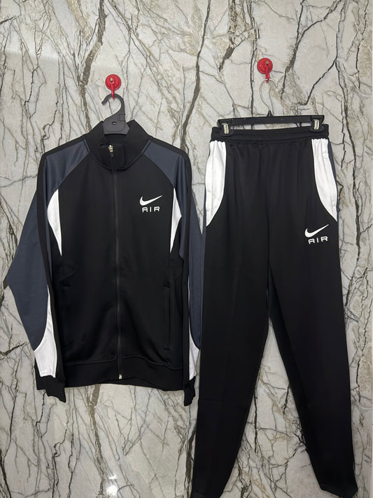 BUZO NIKE