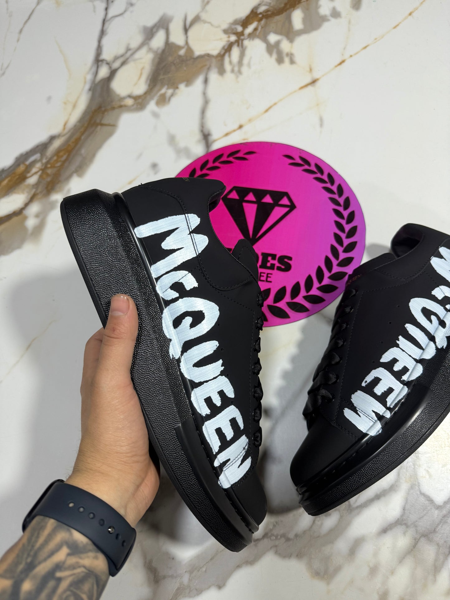 ALEXANDER MCQUEEN