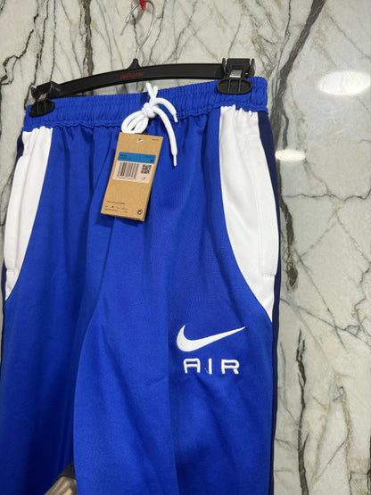 BUZO NIKE