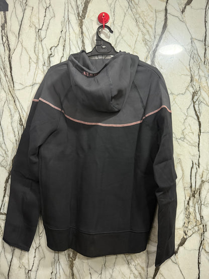 BUZO NIKE TECH X SYNA
