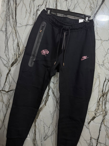 BUZO NIKE TECH X SYNA