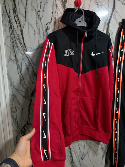 BUZO NIKE