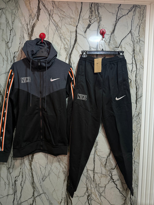 BUZO NIKE