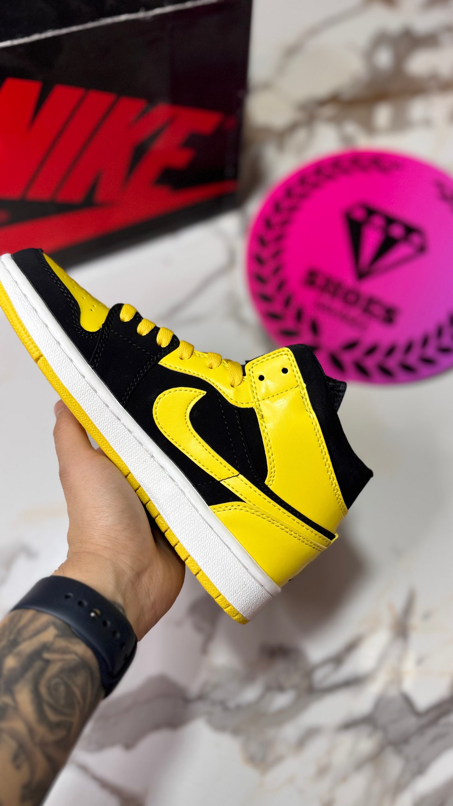 JORDAN RETRO 1