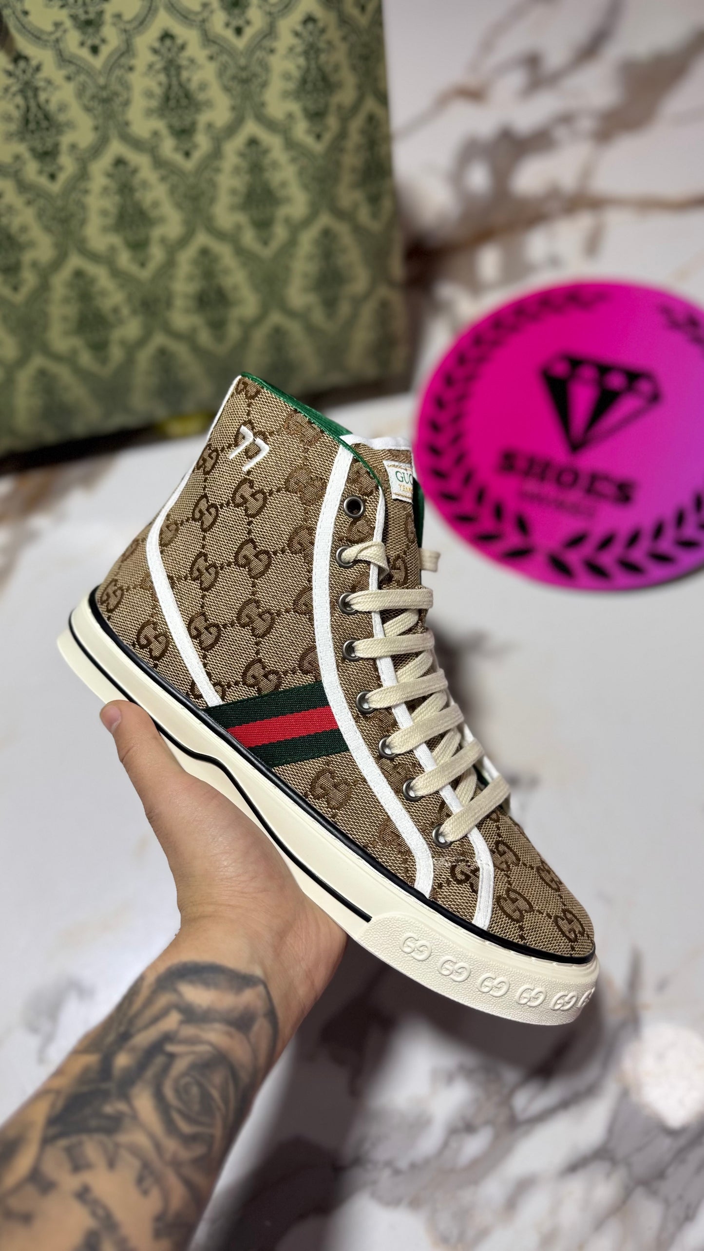 GUCCI