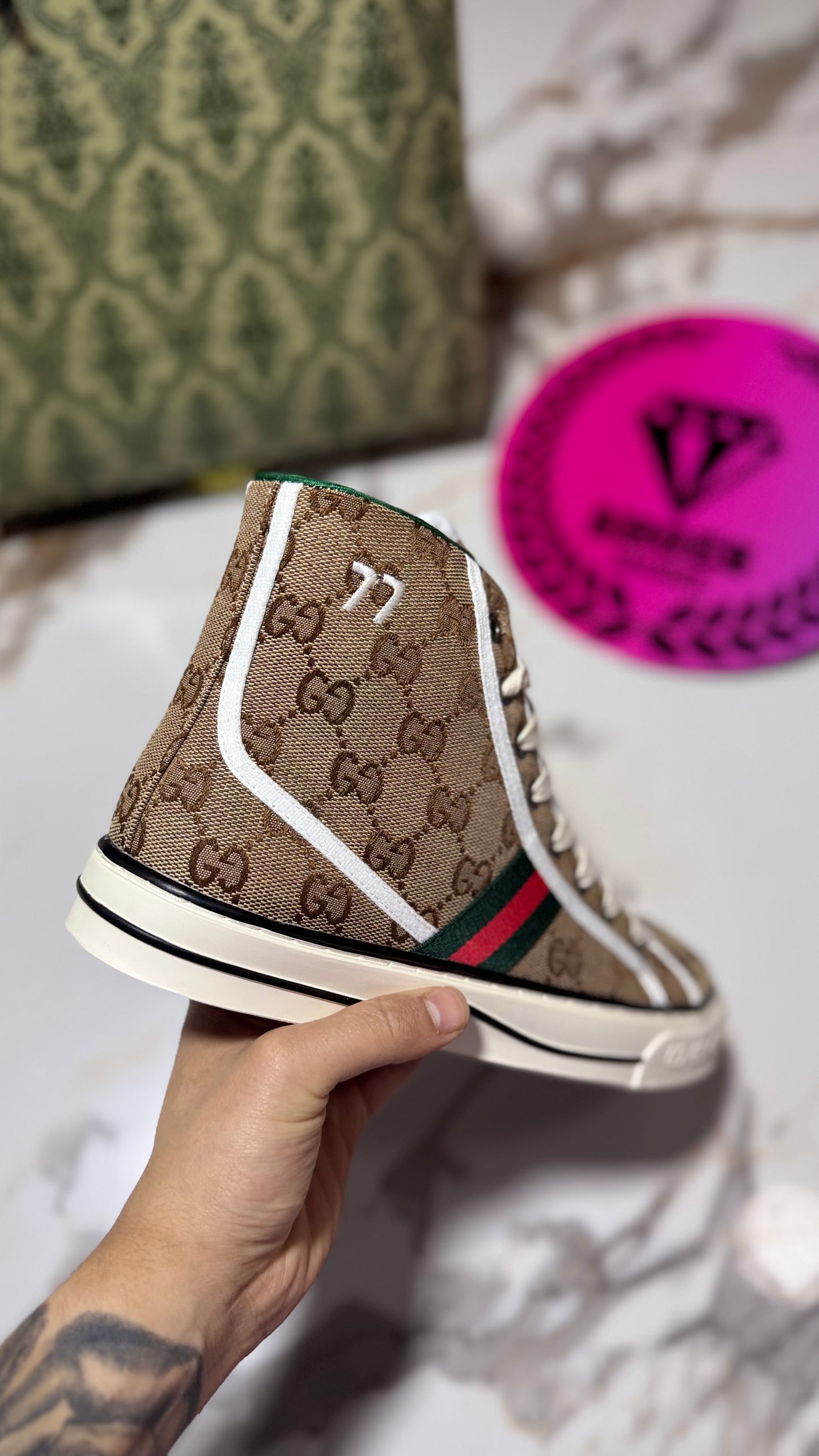 GUCCI