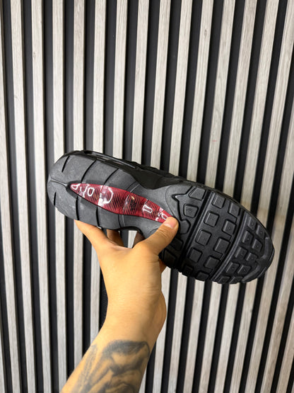 NIKE AIR MAX 95